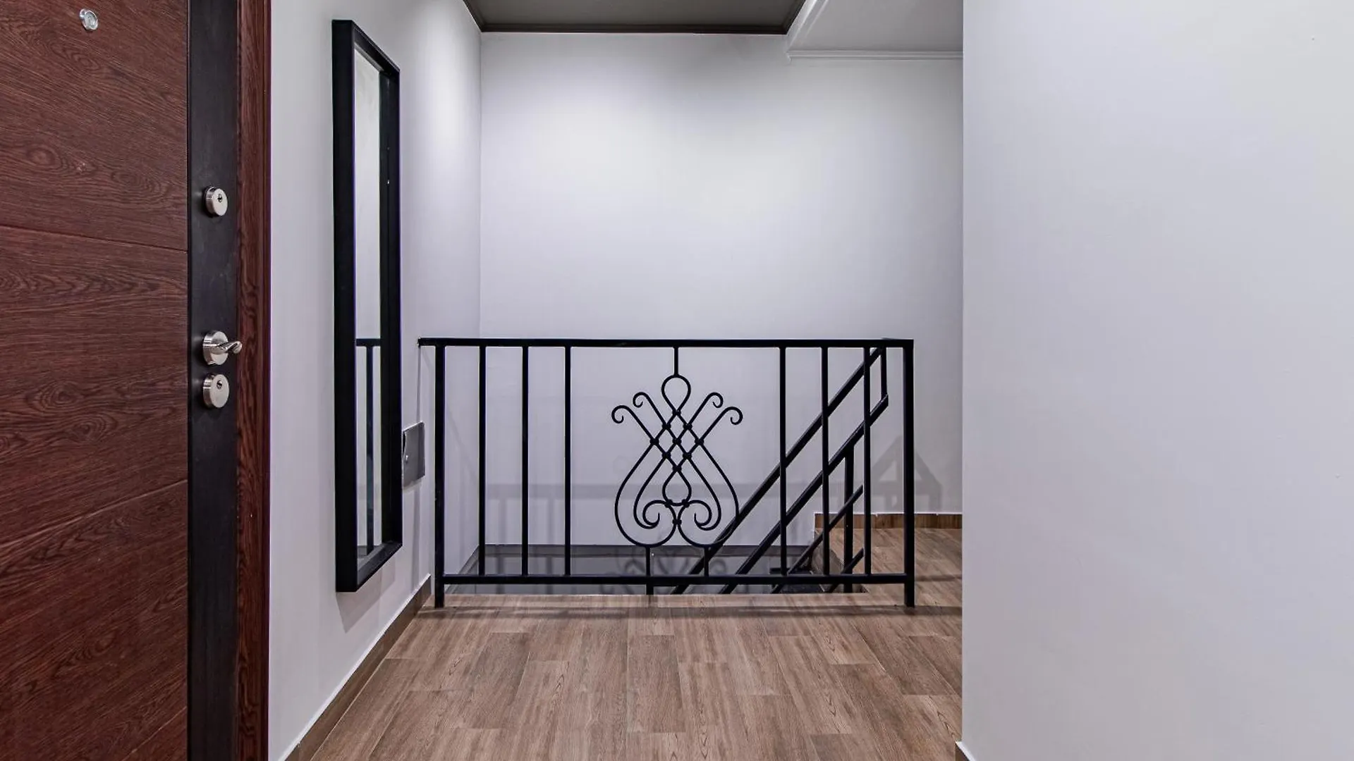 Апартаменты Vazov Loft - Central Sofia Studio